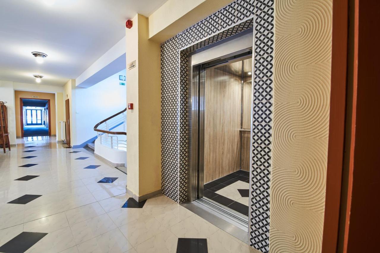 Hotel Korona Harkany Exterior photo
