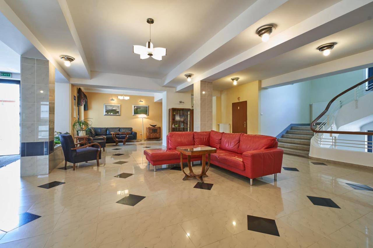 Hotel Korona Harkany Exterior photo